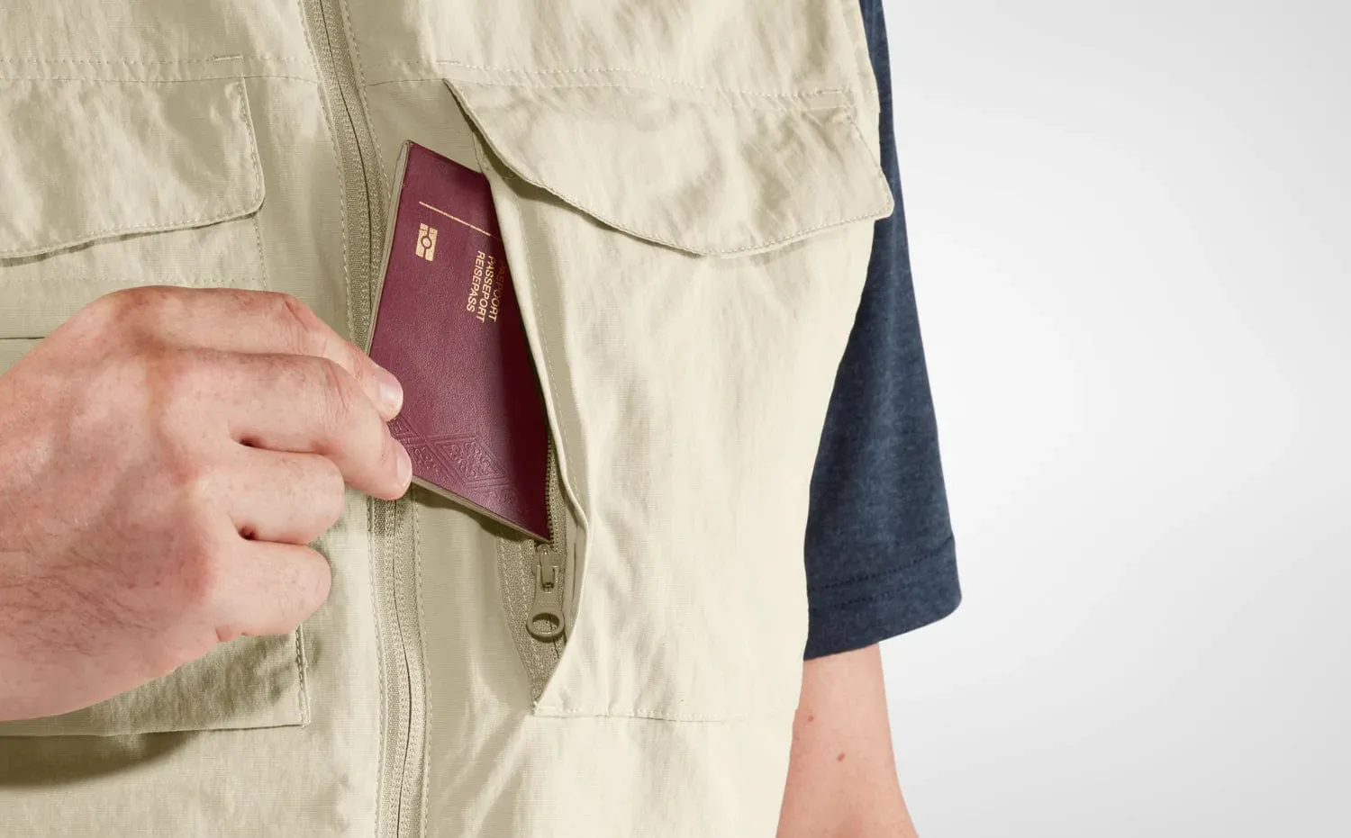 Travellers MT Vest M